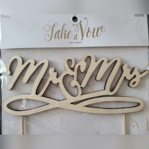 TAKE A BOW | MR & MRS CAKE TOPPER |UNFINISHED WOOD - Picture 3 of 8